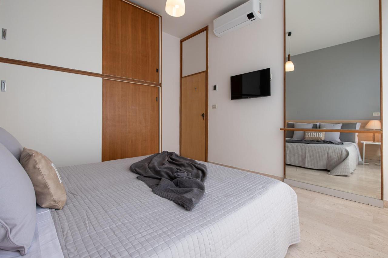 Ventodue Apartment Rimini Exterior photo
