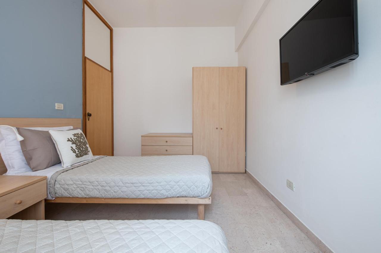 Ventodue Apartment Rimini Exterior photo